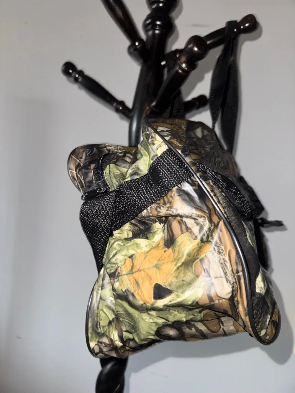 Mossy Oak Camouflage Duffel Bag - Green, Brown, Black 42.T